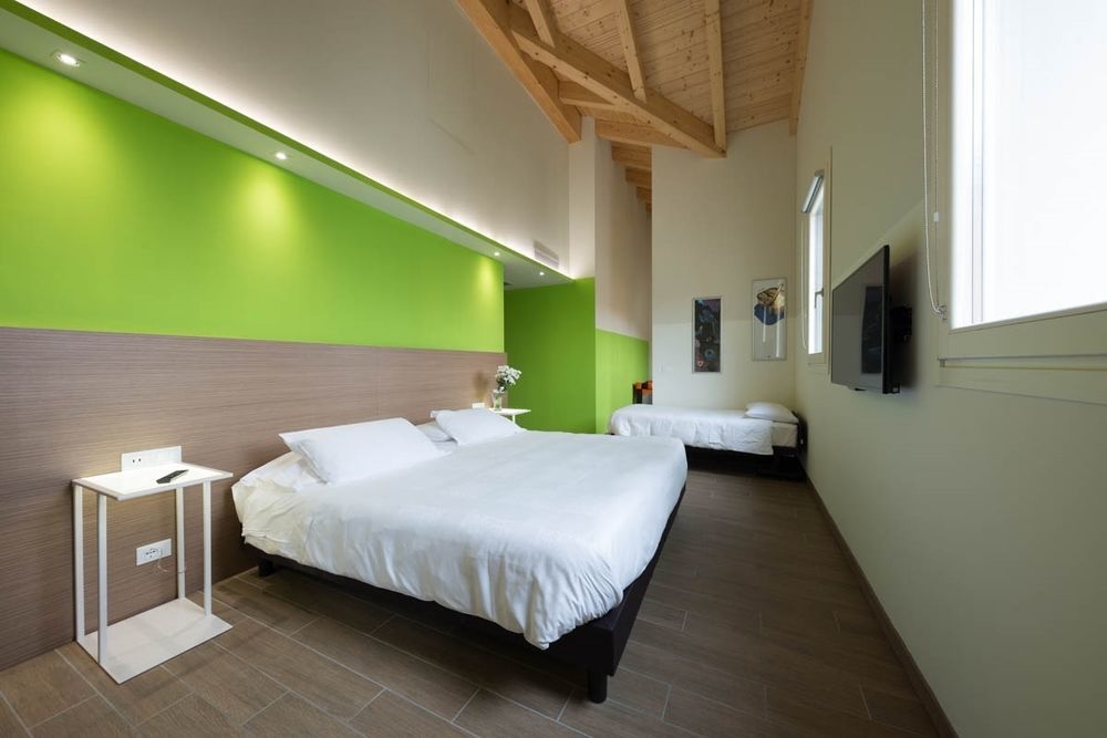 Hotel San Martino トレヴィーリオ エクステリア 写真